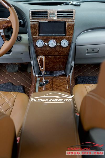 Đổi màu nội thất Camry 2010 đẳng cấp tại TPHCM 08