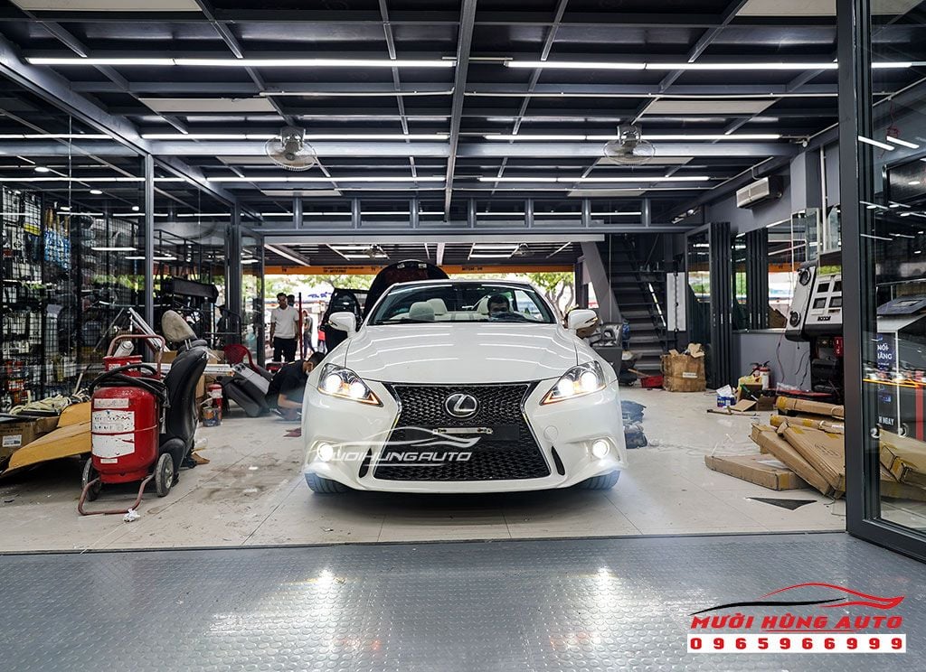 Nâng Cấp Và Lên Đời Cho Xe Lexus IS250 Với Những Sản Phẩm Chất Lượng Tại Mười Hùng Auto