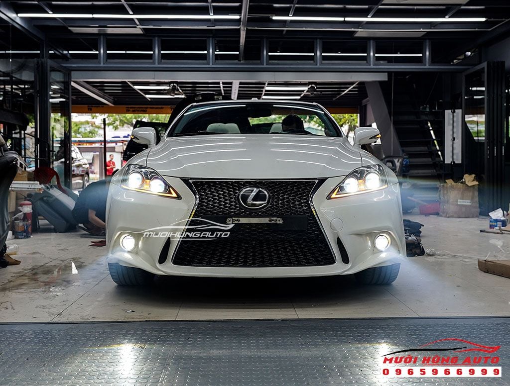 Nâng Cấp Và Lên Đời Cho Xe Lexus IS250 Với Những Sản Phẩm Chất Lượng Tại Mười Hùng Auto