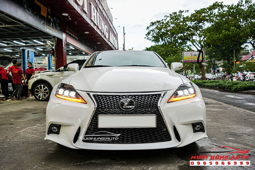 Nâng Cấp Và Lên Đời Cho Xe Lexus IS250 Với Những Sản Phẩm Chất Lượng Tại Mười Hùng Auto