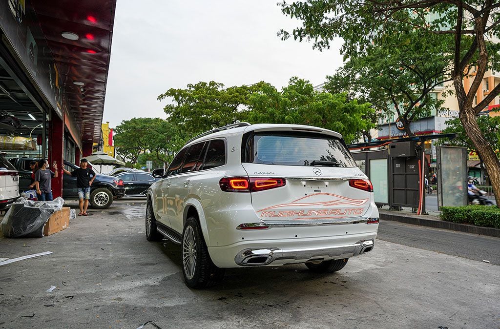 Độ Body Kit Cho Xe Mercedes GLS 450 Lên Đời Maybach GLS 600 2022