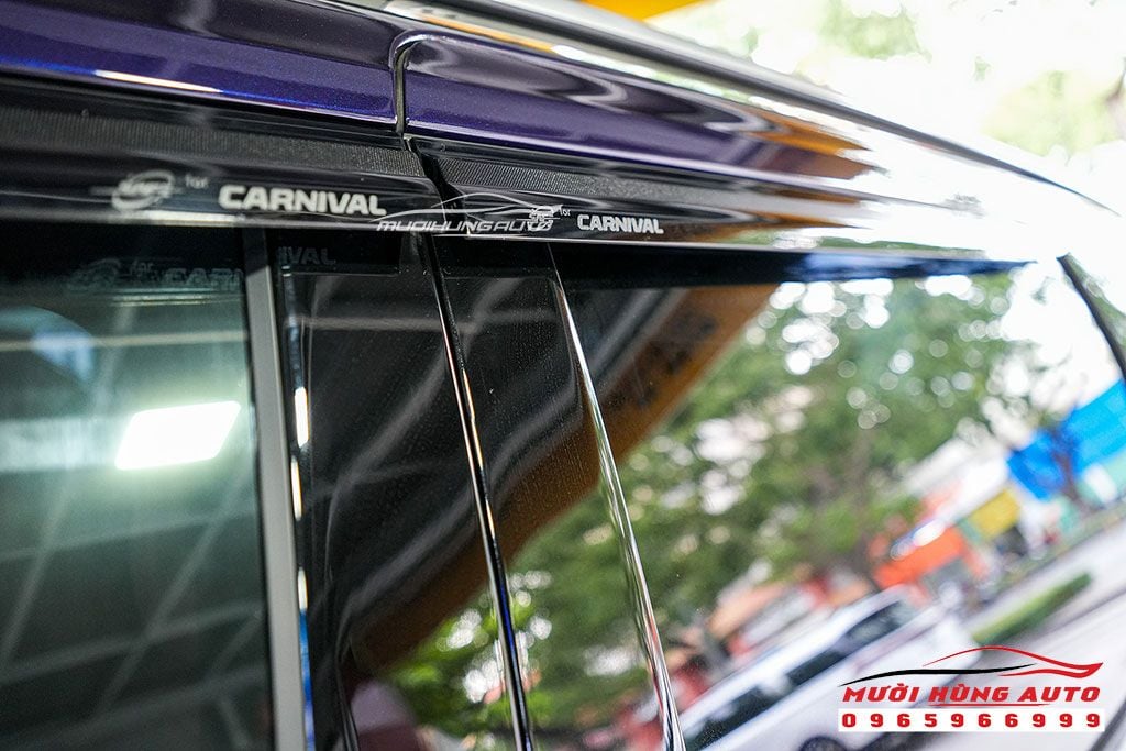 Những Món Phụ Kiện Cao Cấp Cho Xe Kia Carnival