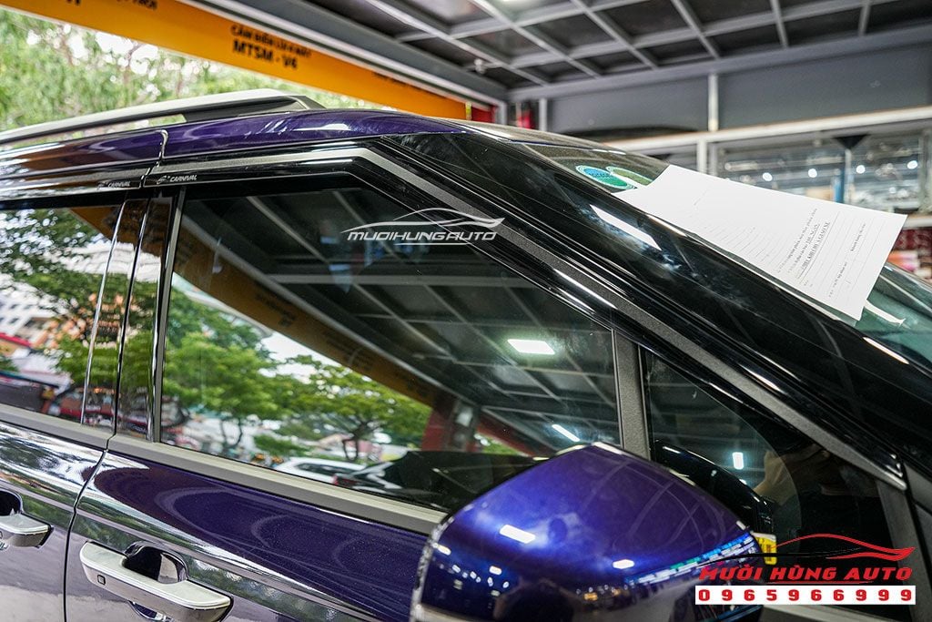 Những Món Phụ Kiện Cao Cấp Cho Xe Kia Carnival