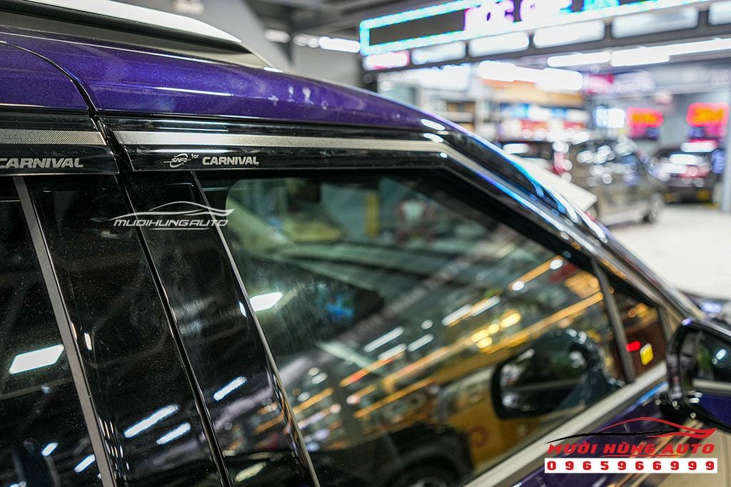 Những Món Phụ Kiện Cao Cấp Cho Xe Kia Carnival