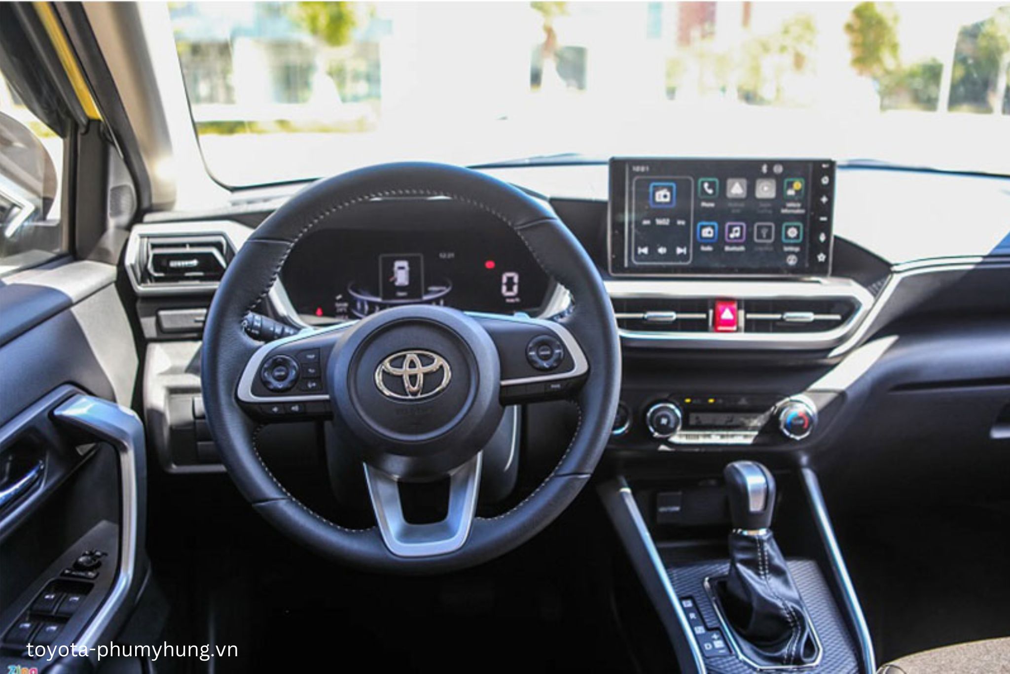 Toyota Raize 2025 sở hữu màn hình cảm ứng 9 inch