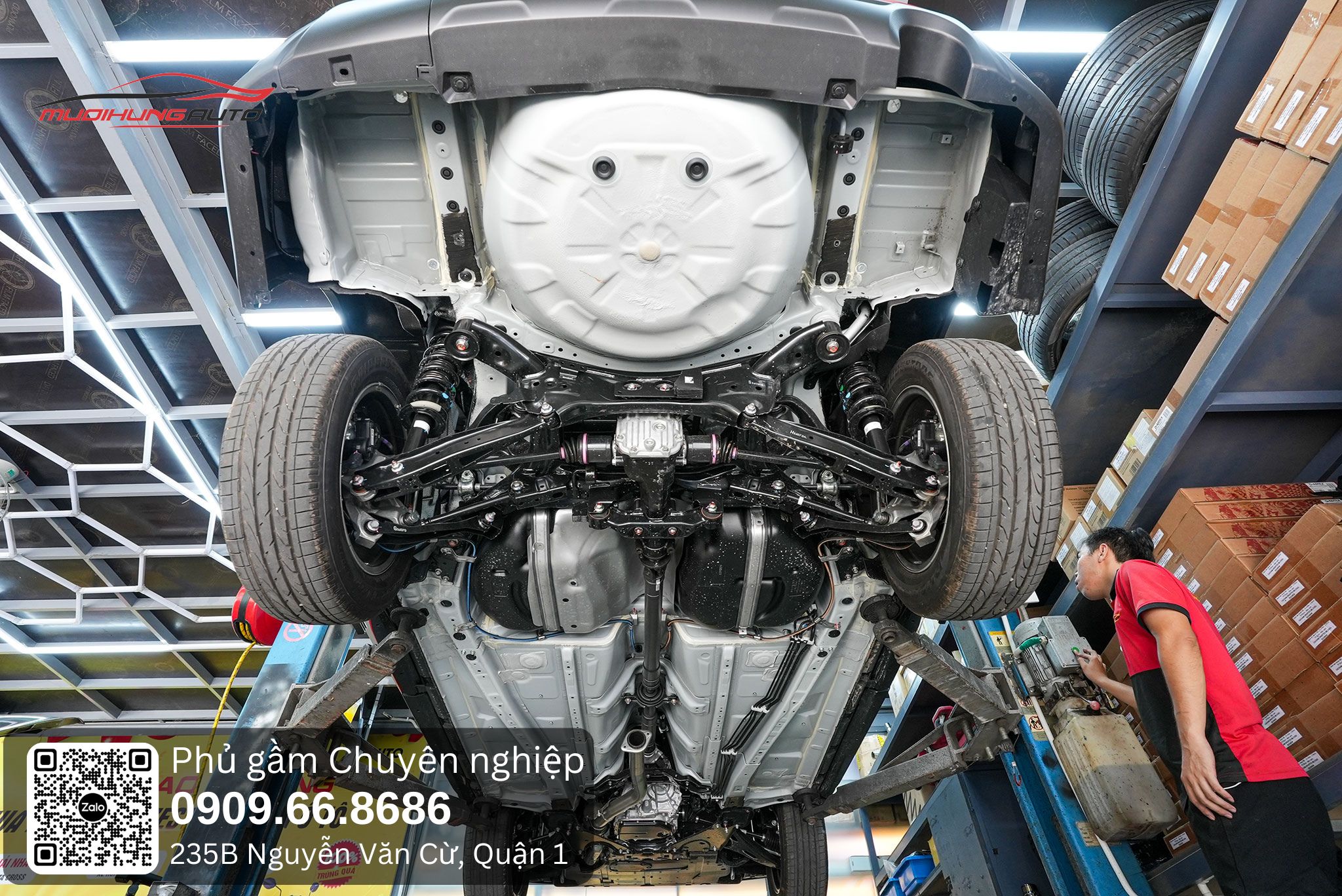 gầm xe SUV trước khi phủ gầm