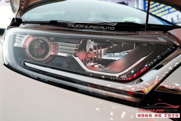Gắn bóng LED siêu sáng cho Honda CRV 2019 chính hãng 02