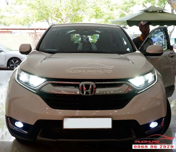 Gắn bóng LED siêu sáng cho Honda CRV 2019 chính hãng 01