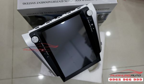 Gắn DVD Toyota Camry mẫu Tesla  giá rẻ 06