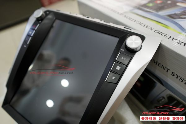 Gắn DVD Toyota Camry mẫu Tesla  giá rẻ 09