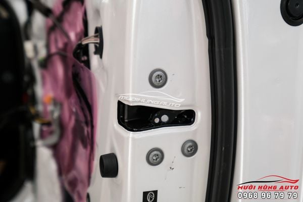Cửa Hít Ô TÔ Có Lợi Ích Gì?
