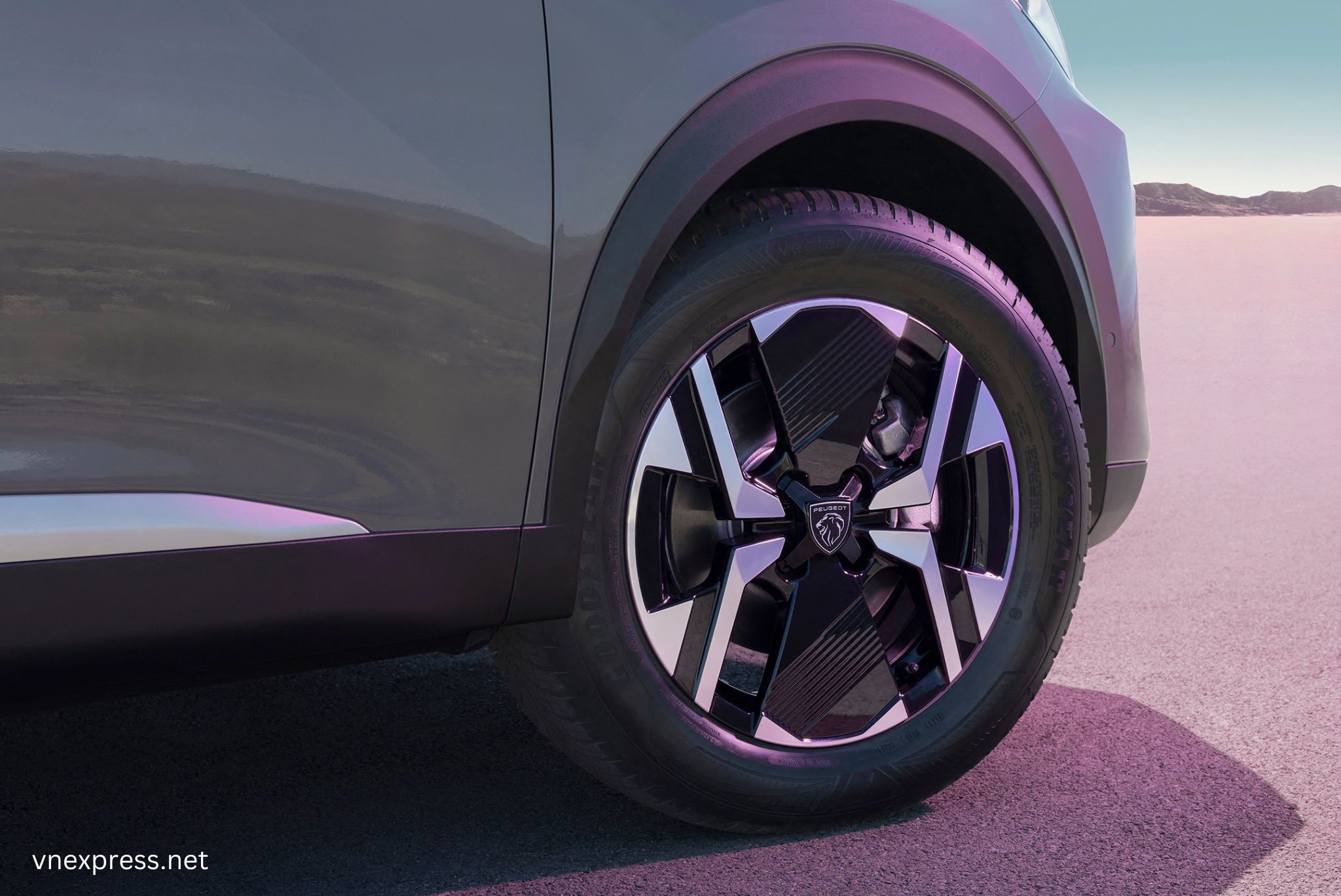 Peugeot 2008 2025 sử dụng bộ mâm 17 inch