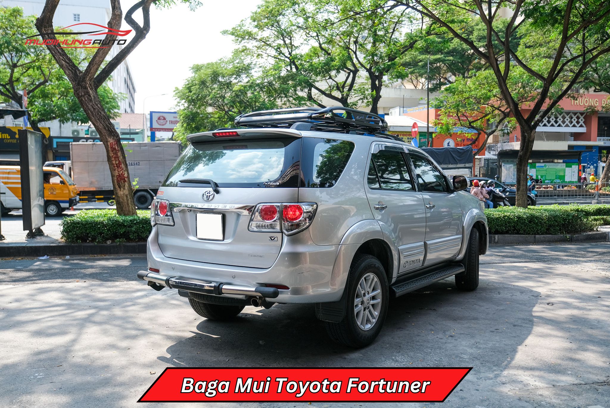 Giá để đồ trên nóc xe Toyota Fortuner