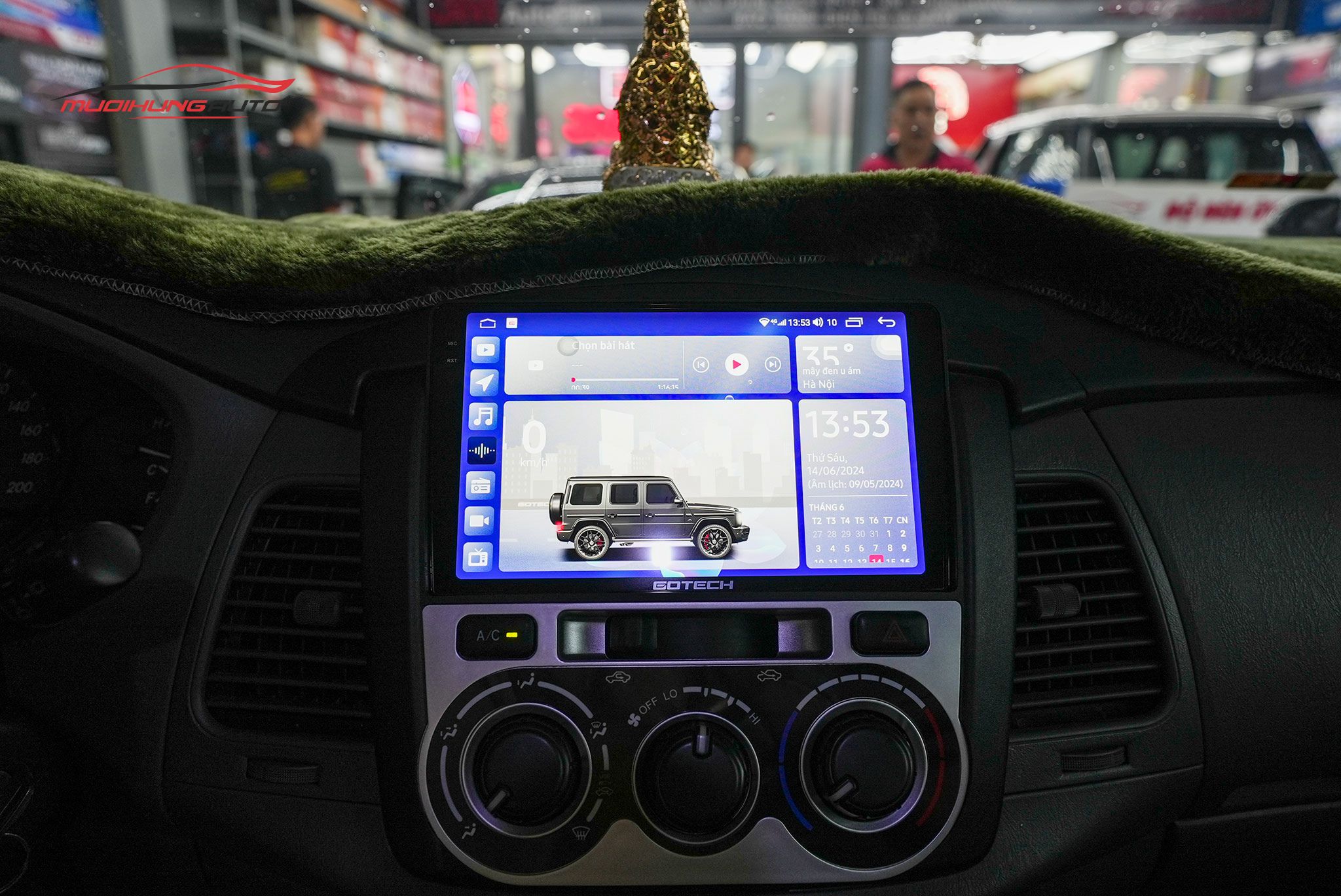 Lắp Màn Hình Gotech GT2K Cho Xe Ô Tô Toyota Innova 2012