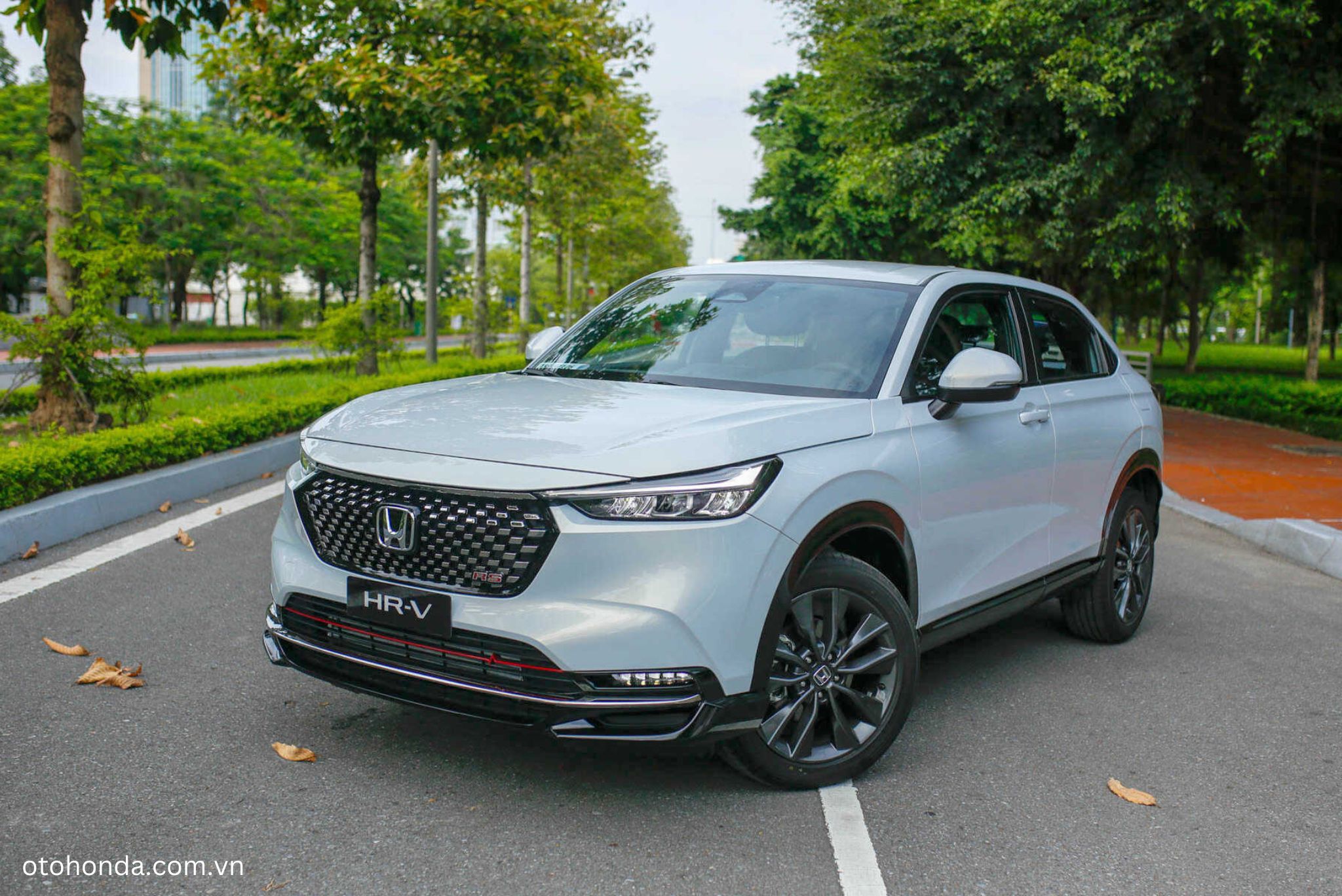 Honda HR-V 2025 tích hợp đèn LED sương mù gồm 5 bóng nhỏ