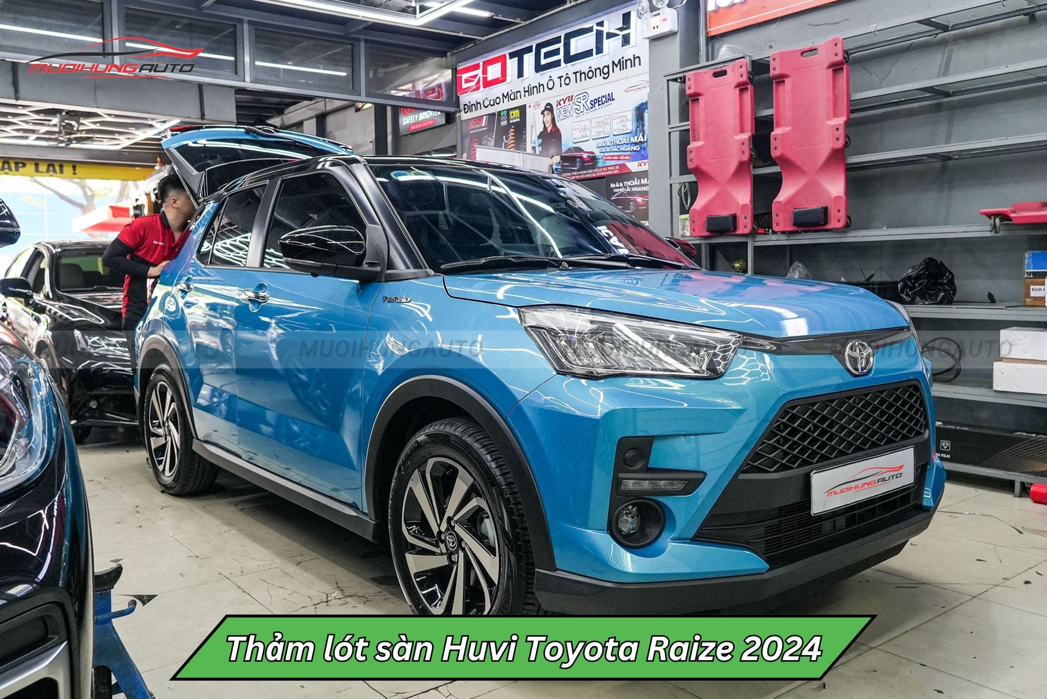 Hình ảnh thực tế lắp thảm lót sàn Huvi ô tô Toyota Raize 2024