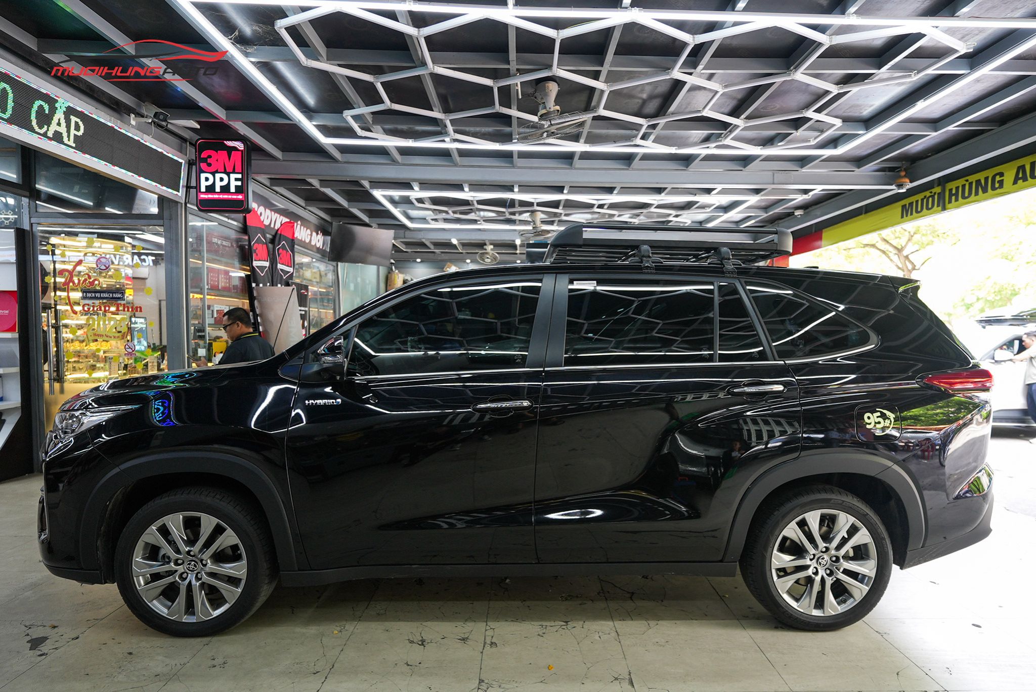 Lắp Baga Mui Yaki 127cm CP-307 Cho Xe Toyota Innova 2024