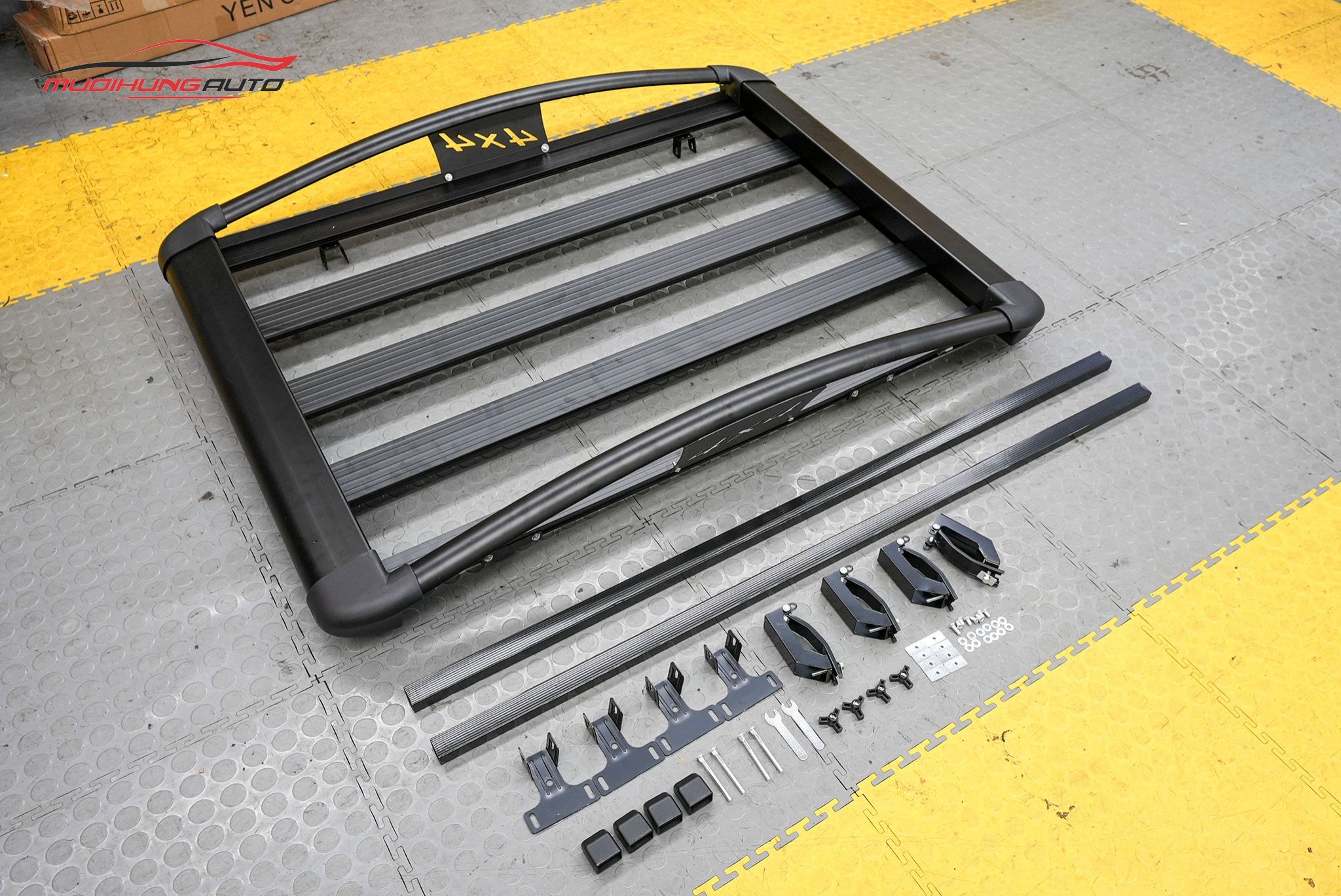 Baga mui Yaki 129cm CP-439 ô tô Ford Everest 2023