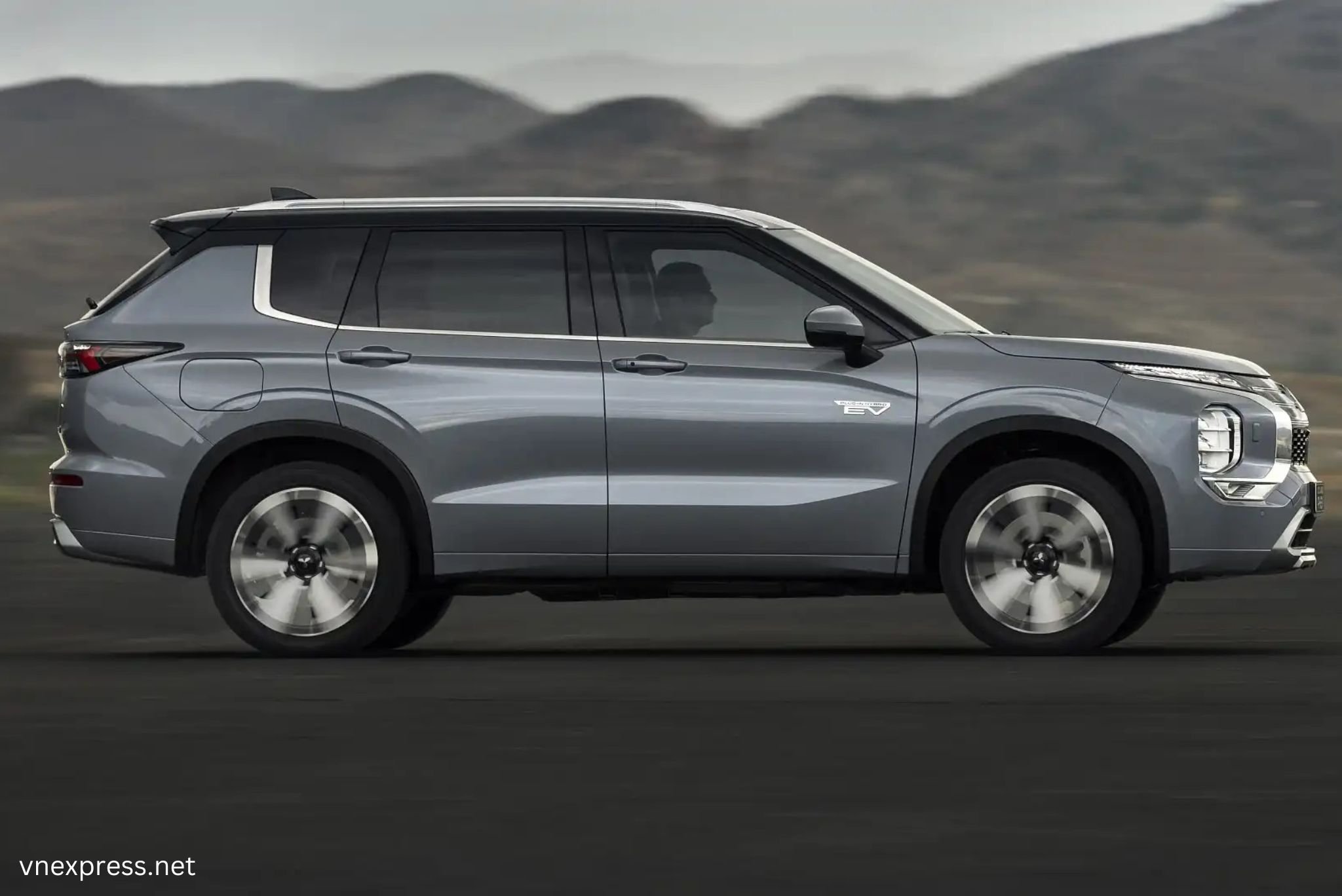 Mitsubishi Outlander 2025 - Đánh Giá Chung, Thông Số, Giá Lăn Bánh Mới Nhất 5/2025