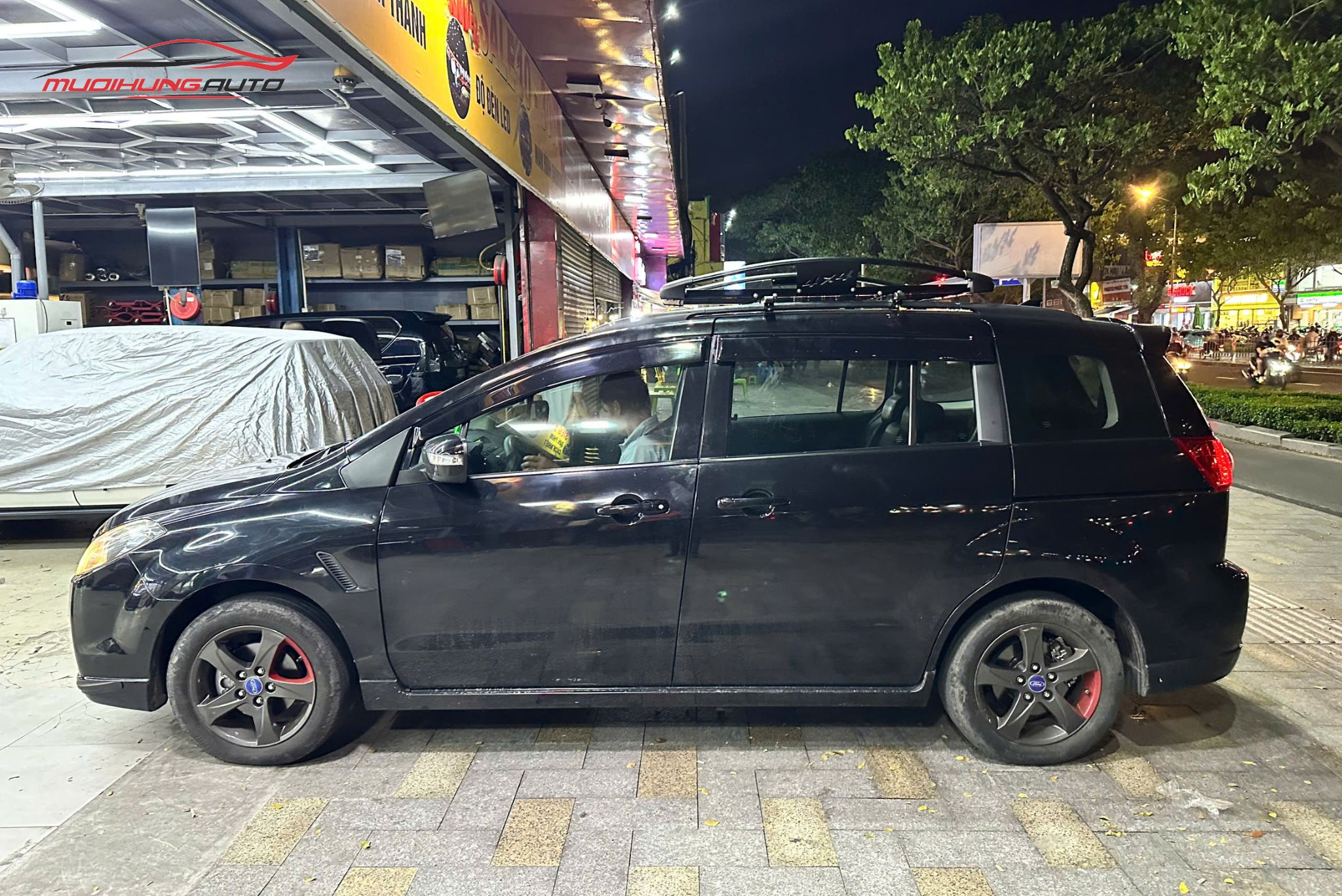 Baga mui Yaki 129cm CP-439 xe Ford Imax 2009