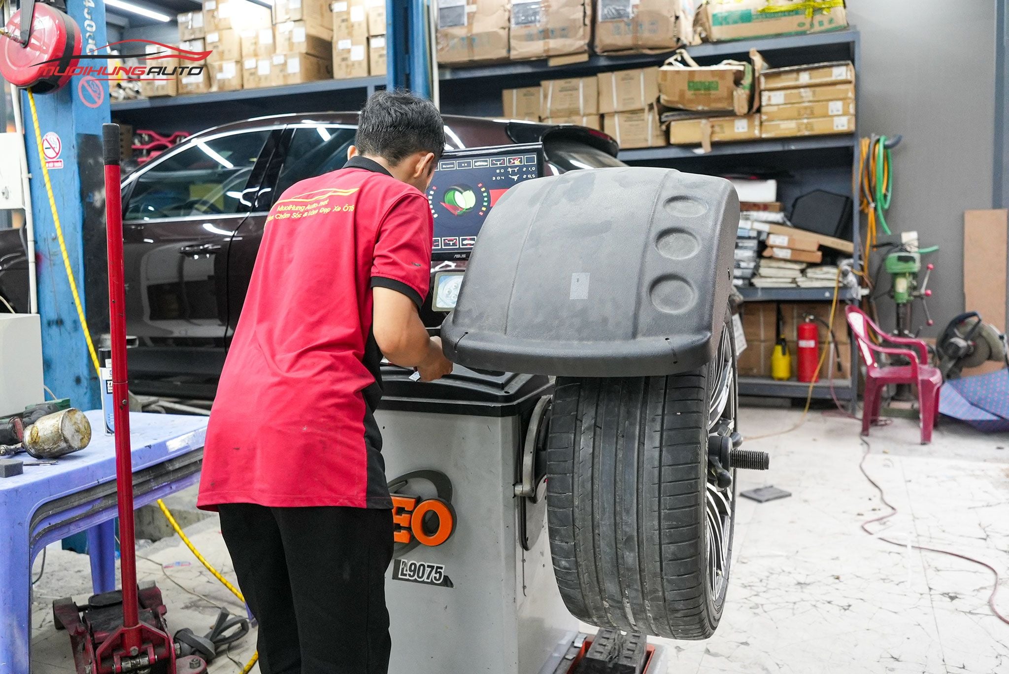 Kỹ thuật tiến hành cân mâm bấm chì