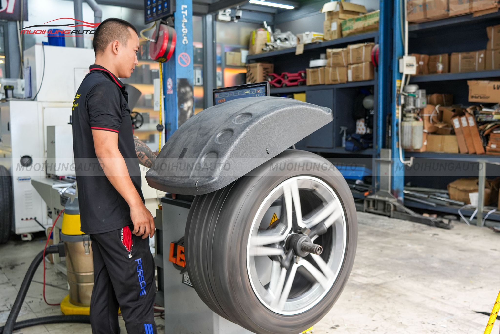 Kỹ thuật tiến hành cân mâm bấm chì