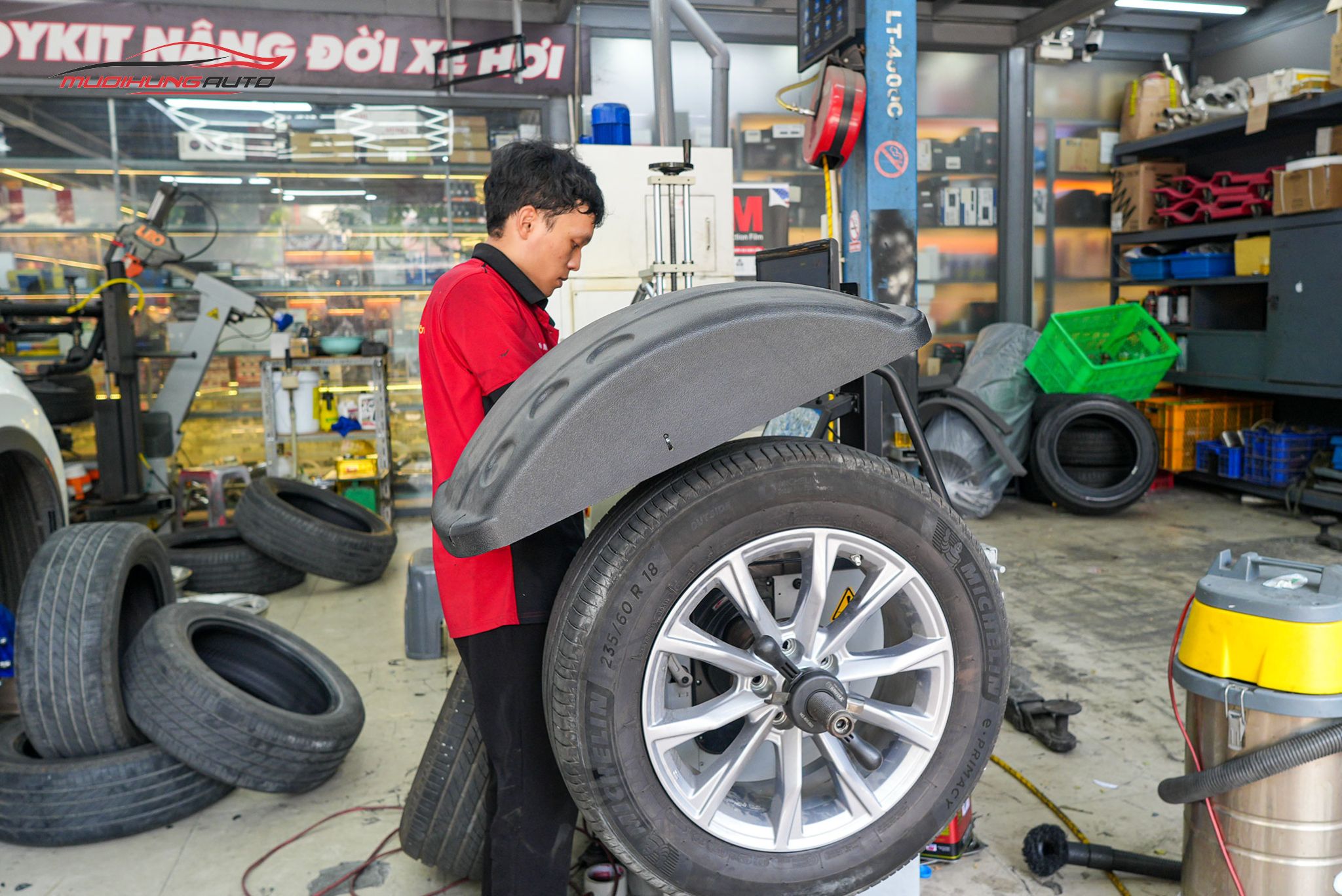 Kỹ thuật tiến hành cân mâm bấm chì