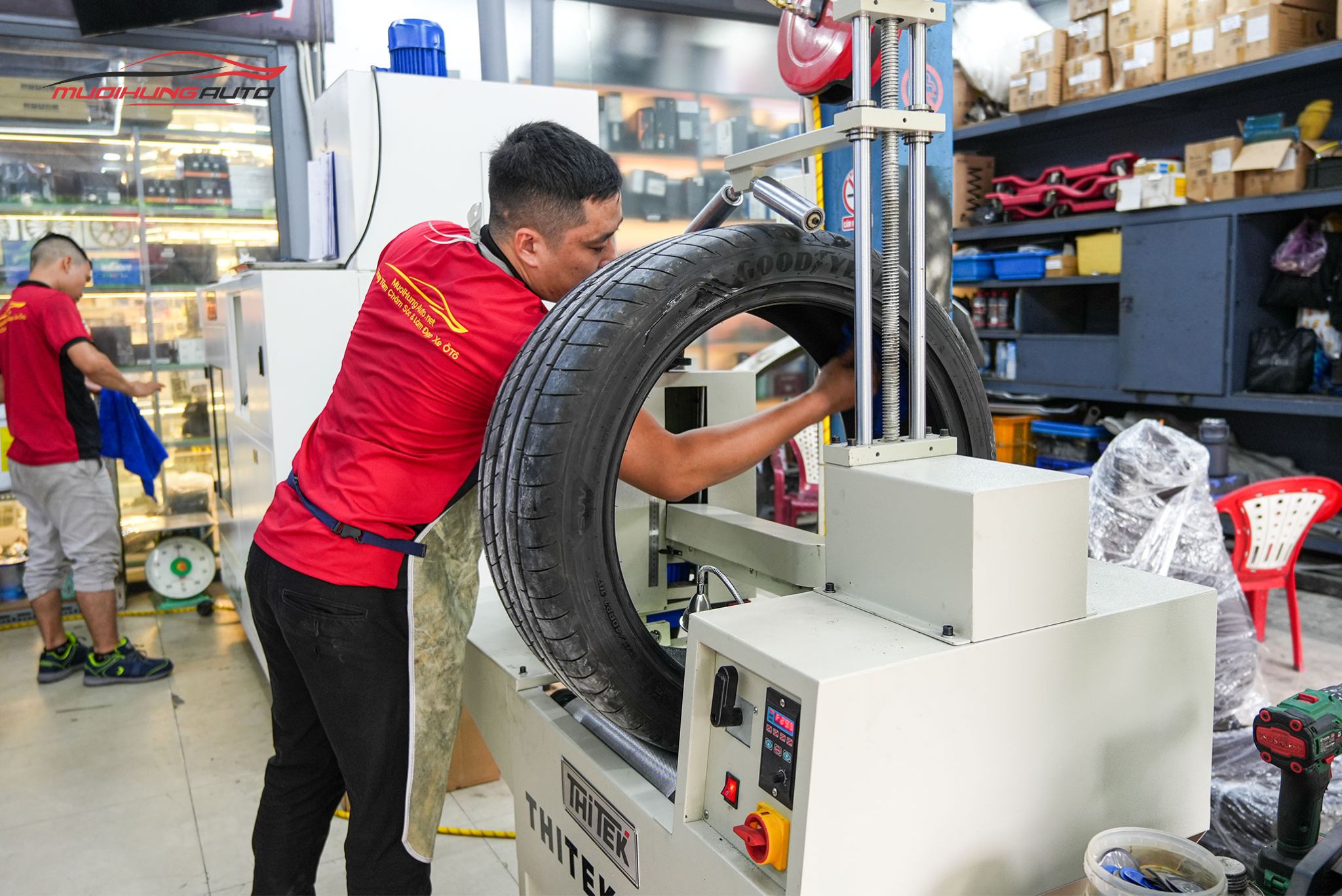 Kỹ thuật xử lý lốp trước khi tráng