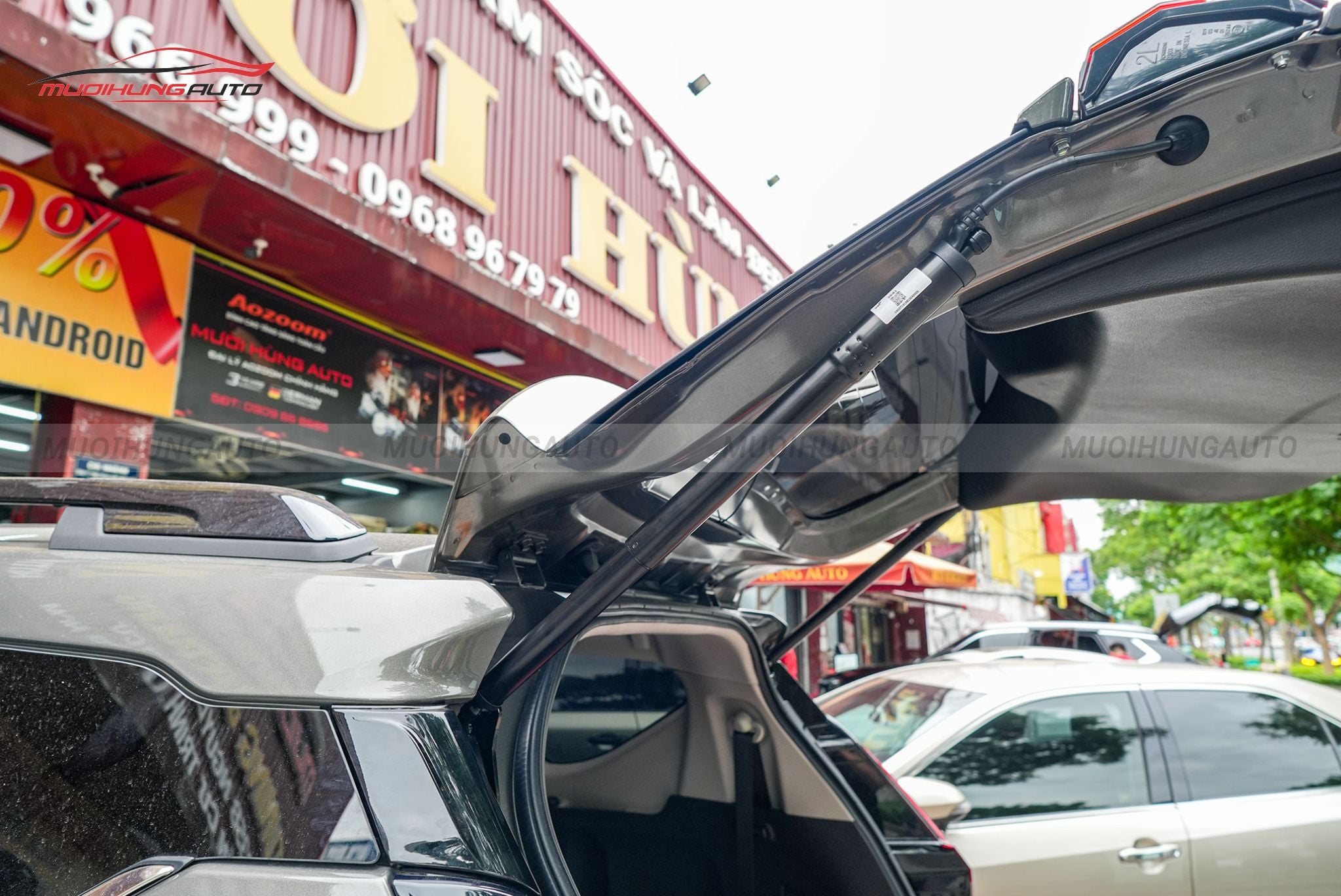 Lắp cốp điện ô tô Mitsubishi Xpander Cross 2024