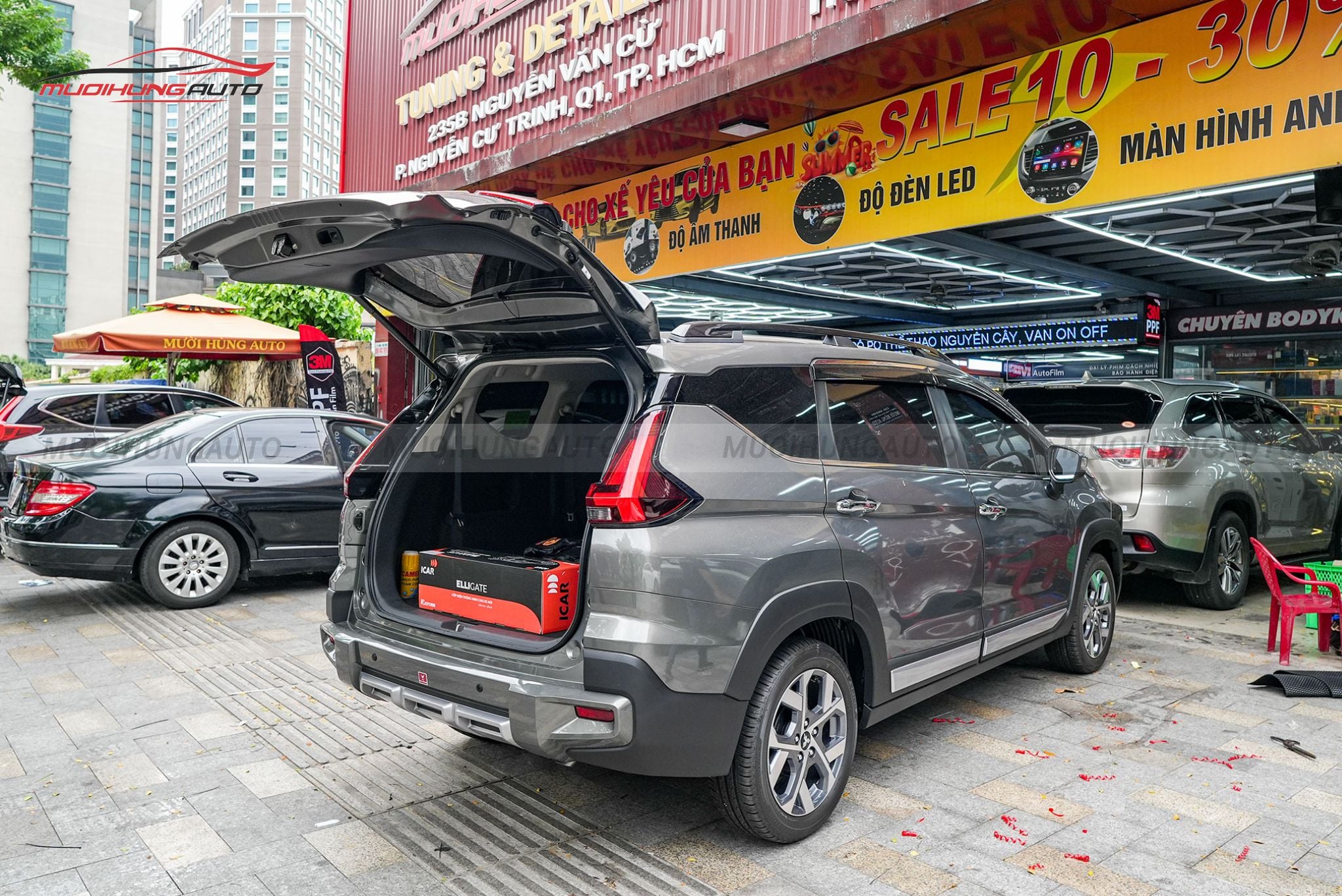 Lắp ty cốp điện xe hơi Mitsubishi Xpander Cross 2024