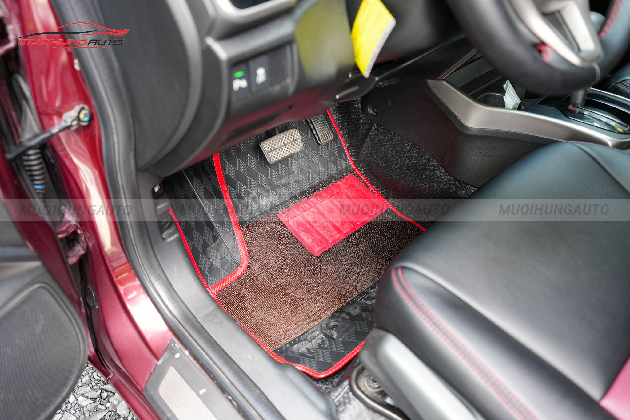 Lót sàn Lavor bên ghế tài cho xe Honda City 2015