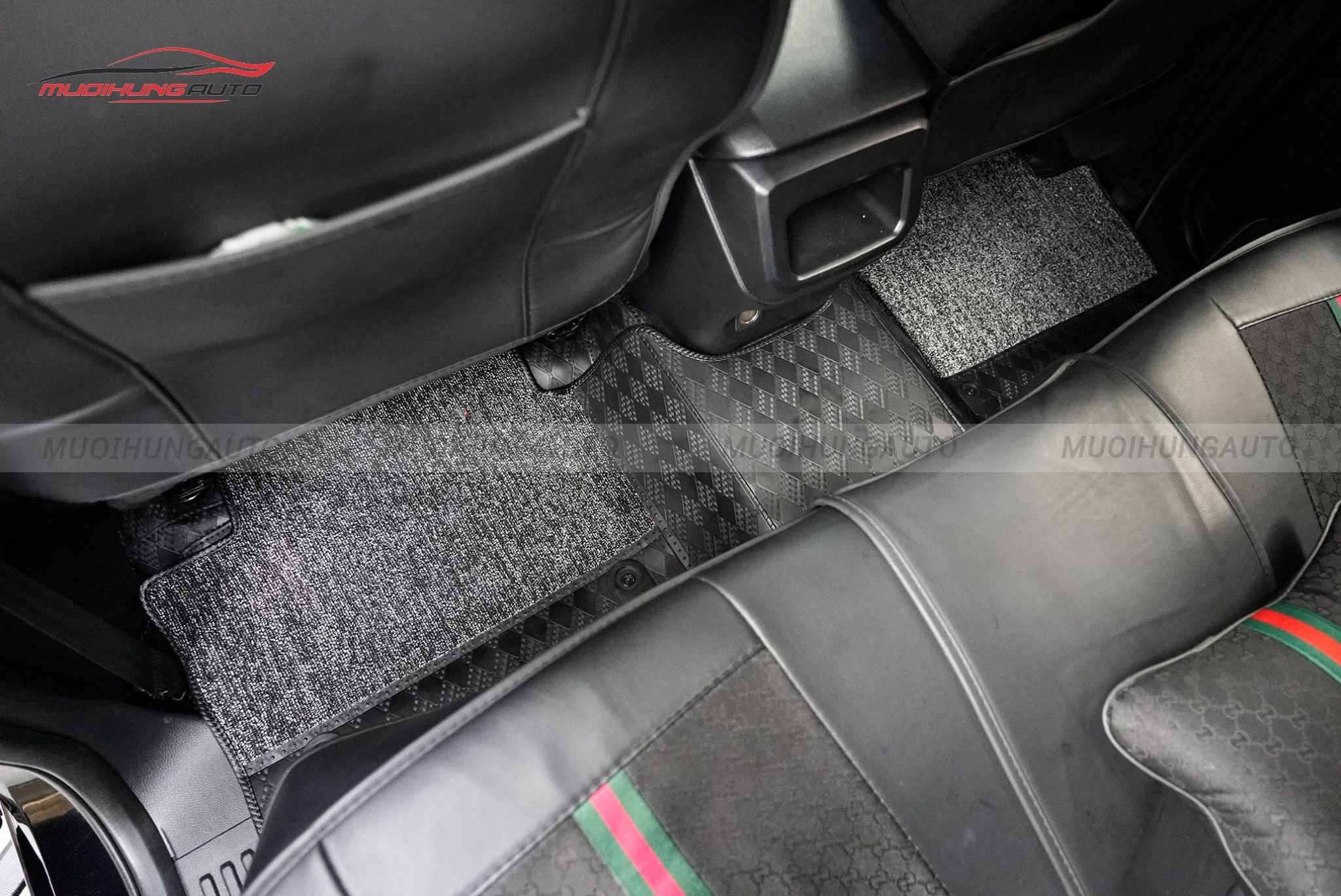 Lót sàn Lavor hàng ghế 2 cho Ford Ranger 2024