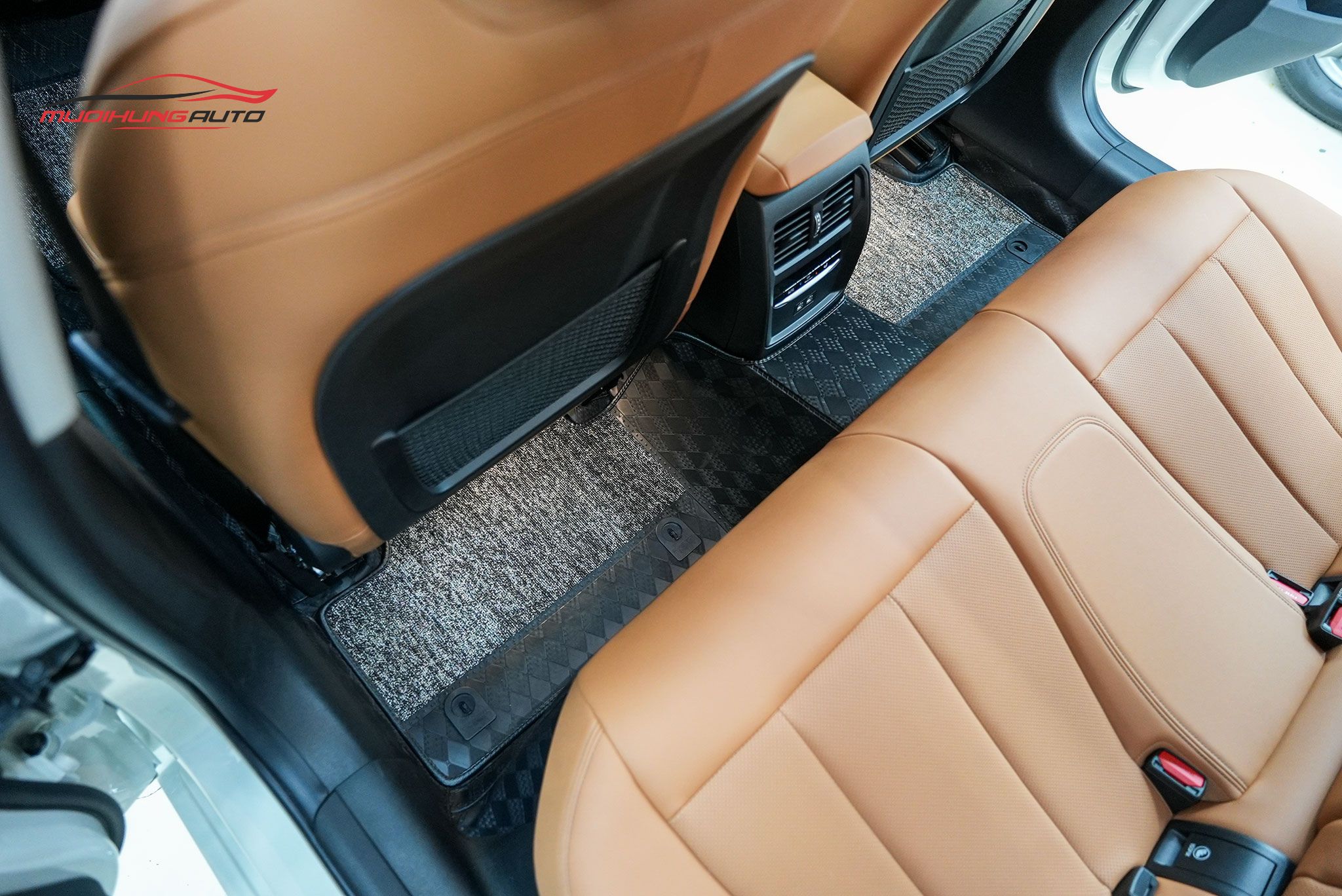 Lót sàn Lavor hàng ghế 2 cho ô tô BMW 320i