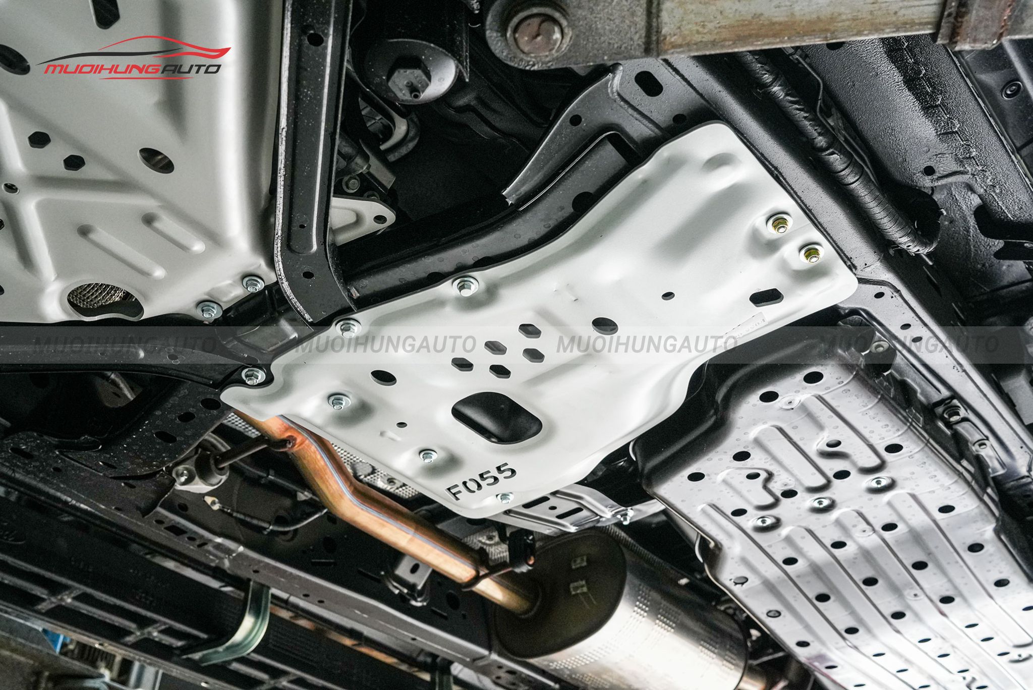 Ốp bảo vệ gầm xe Ford Everest 2024-2025 - Bản 1 cầu