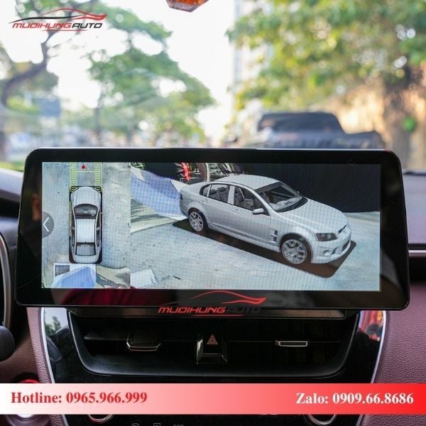 Màn hình Android xe Toyota Corolla Cross kết nối với thiết bị ngoại vi