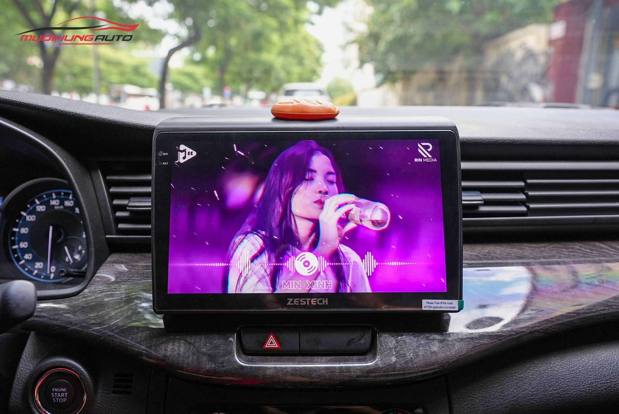 Lắp Màn Hình Zestech Z18 360 Cho Xe Suzuki Ertiga 2023