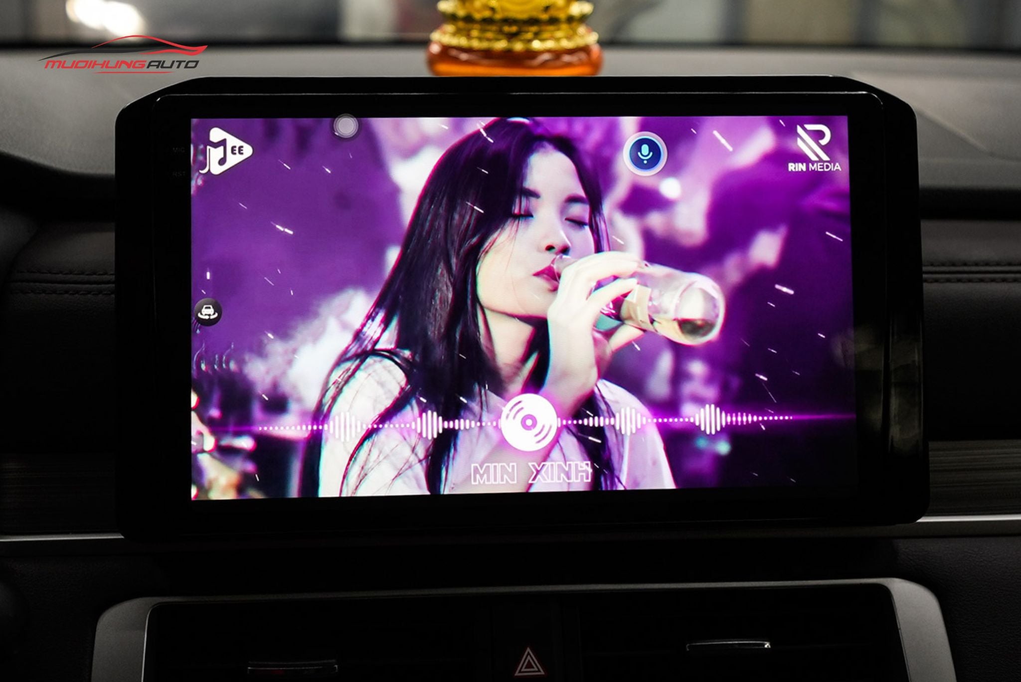 Màn hình ô tô Carteck M700 2K (8/256GB)