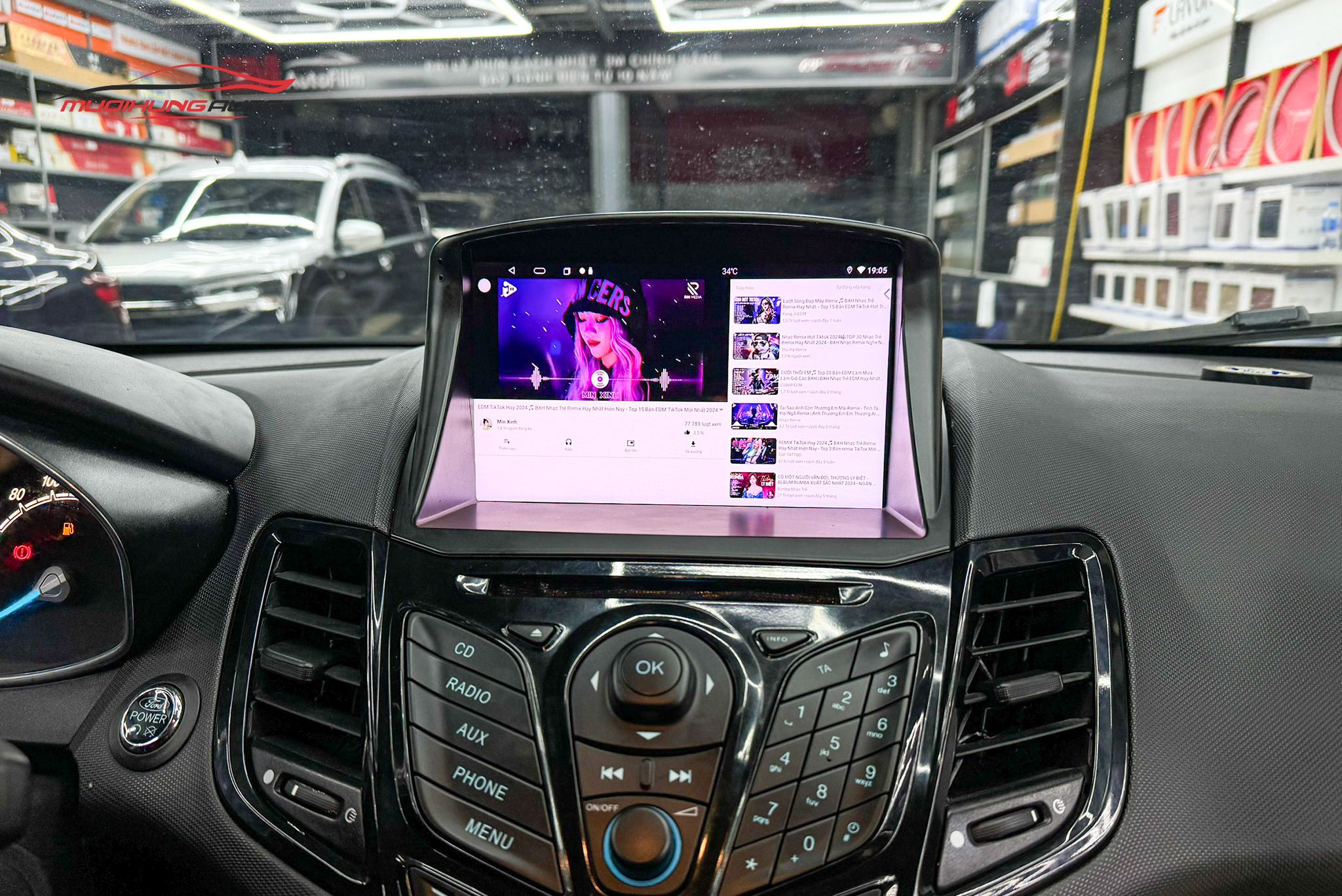 Lắp Màn Hình Zestech Z18 Cho Xe Ford Fiesta 2010