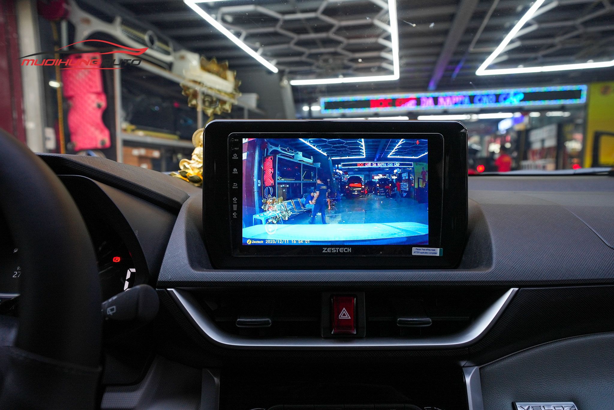 Lắp Màn Hình Zestech S100J Cho Xe Ô Tô Toyota Veloz Cross