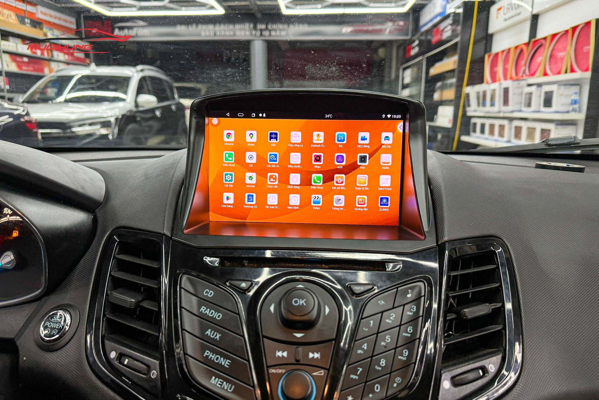 Lắp Màn Hình Zestech Z18 Cho Xe Ford Fiesta 2010