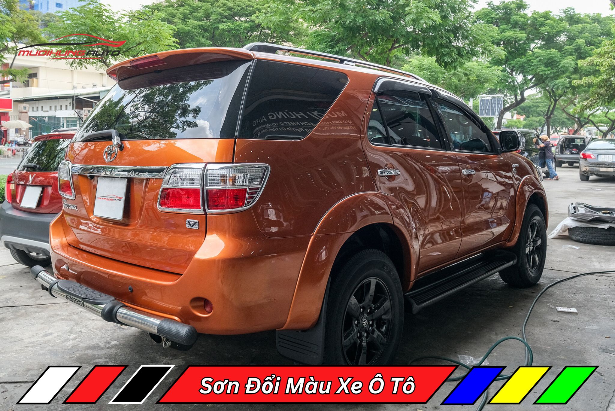 Sơn Đổi Màu Xe Ô Tô Toyota Fortuner 2010