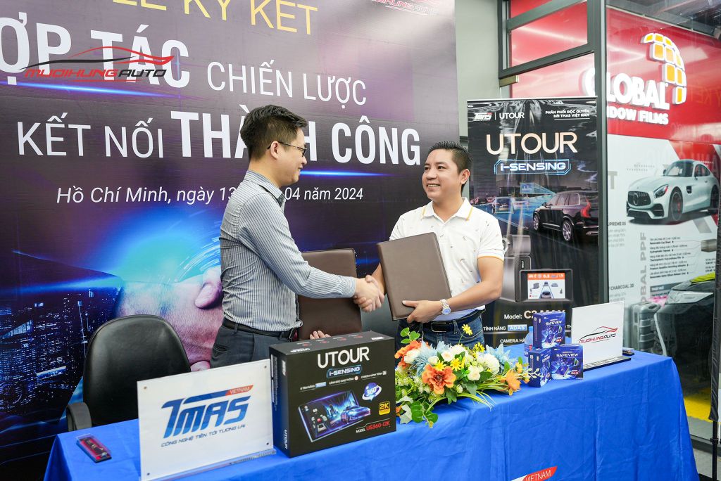Mười Hùng Auto ký kết hợp tác chiến lược cùng TMAS - Utour 03