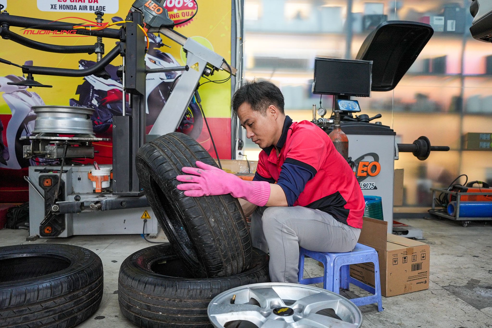 Mút chống đinh ô tô size 195