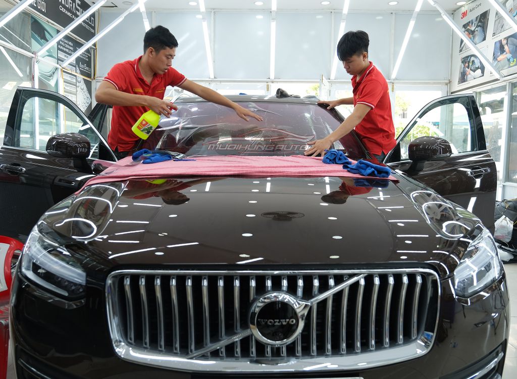 DÁN PHIM CÁCH NHIỆT - TUYỆT CHIÊU CHỐNG NÓNG CHO Ô TÔ TỐT NHẤT HIỆN NAY