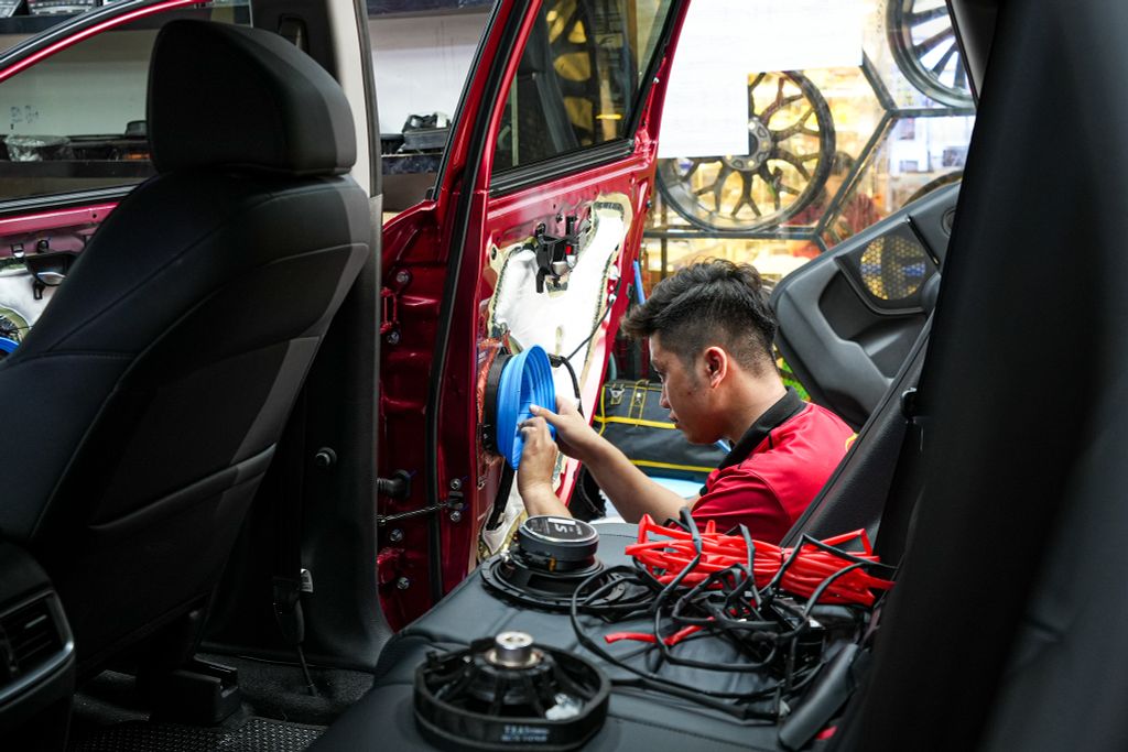 NÂNG CẤP ÂM THANH CHO XE Ô TÔ VÀ NHỮNG ĐIỀU CẦN BIẾT