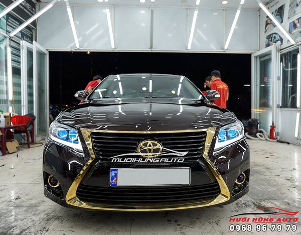 Hô Biến Toyota Camry 10 Năm Tuổi Lên Diện Mạo Mới Tại TPHCM