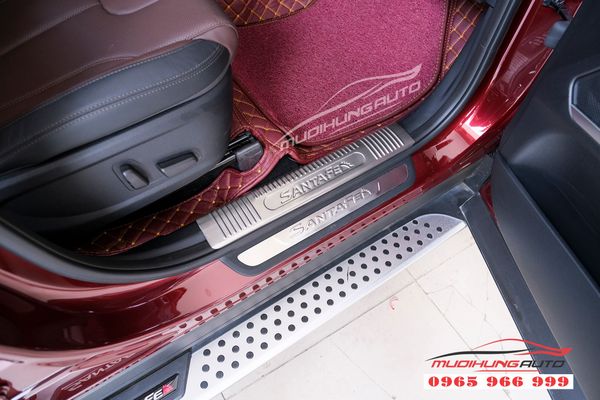 Nẹp bước chân chống trầy Hyundai Santafe 2019  chính hãng 01