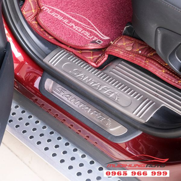 Nẹp bước chân chống trầy Hyundai Santafe 2019  chính hãng 02