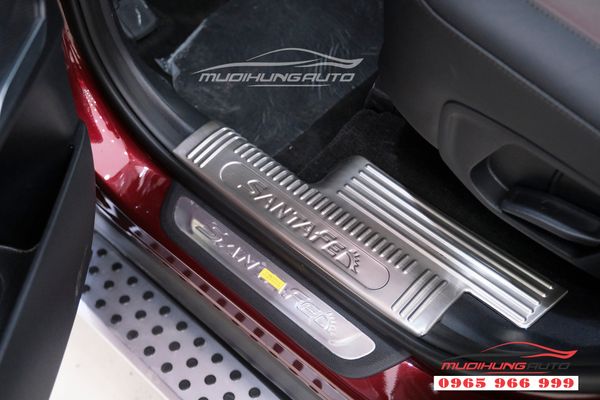 Nẹp bước chân chống trầy Hyundai Santafe 2019  chính hãng 06