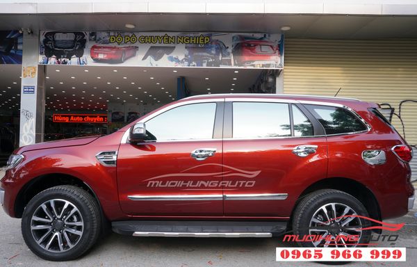 Nẹp hông zin theo xe Ford Everest 2019 chính hãng 04